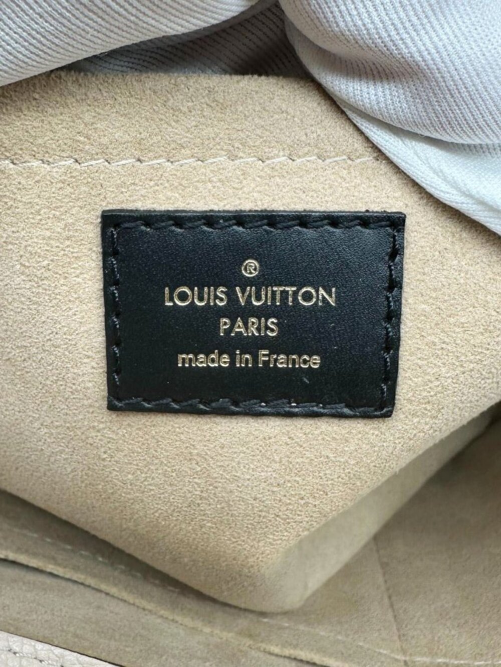 Louis Vuitton  On My Side MM Monogram Canvas Satchel Bag Cream - Picture 13 of 13